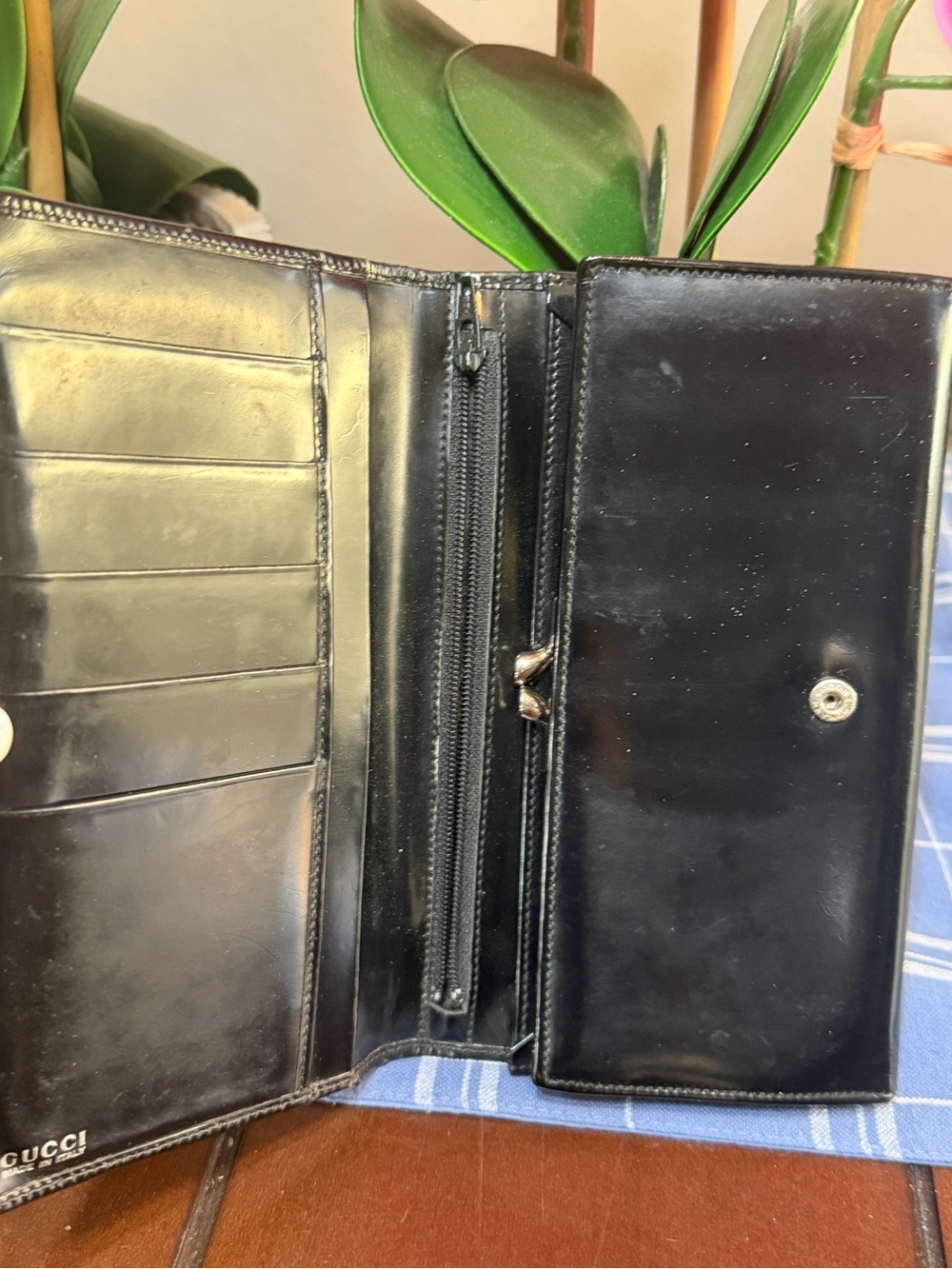 Gucci black paten leather kiss lock wallet - Picture 3 of 6